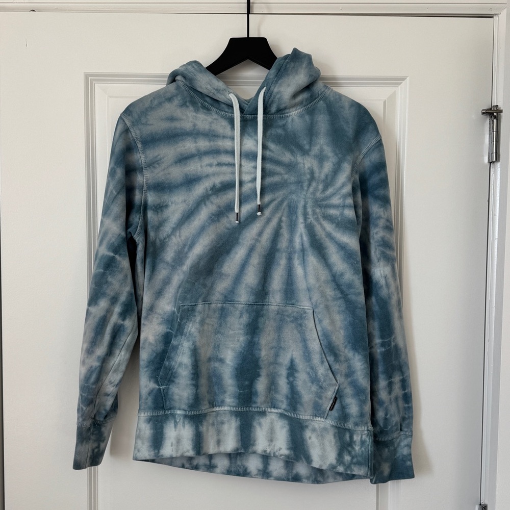 American Eagle Outfitters Men’s tie-dyed hoodie